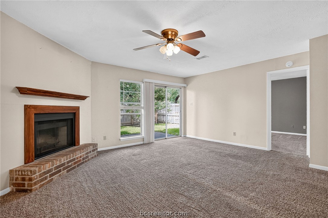 2822 Oakside Drive Property Photo 8