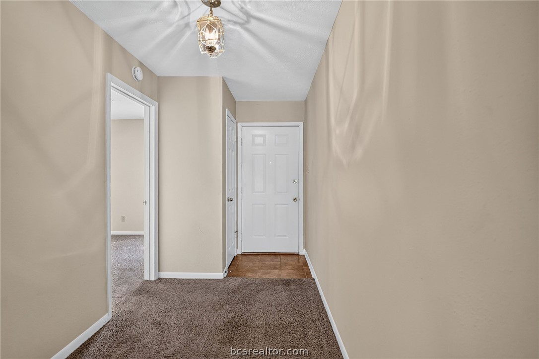2822 Oakside Drive Property Photo 10