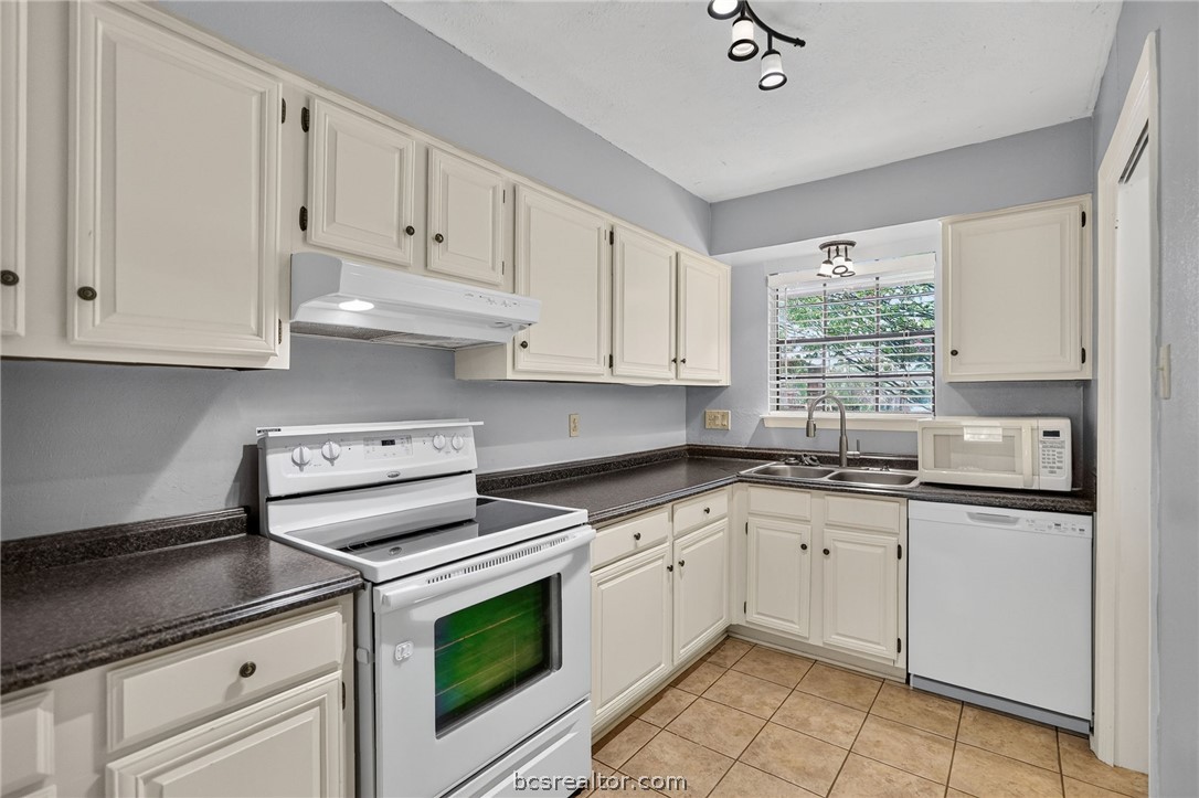 2822 Oakside Drive Property Photo 11