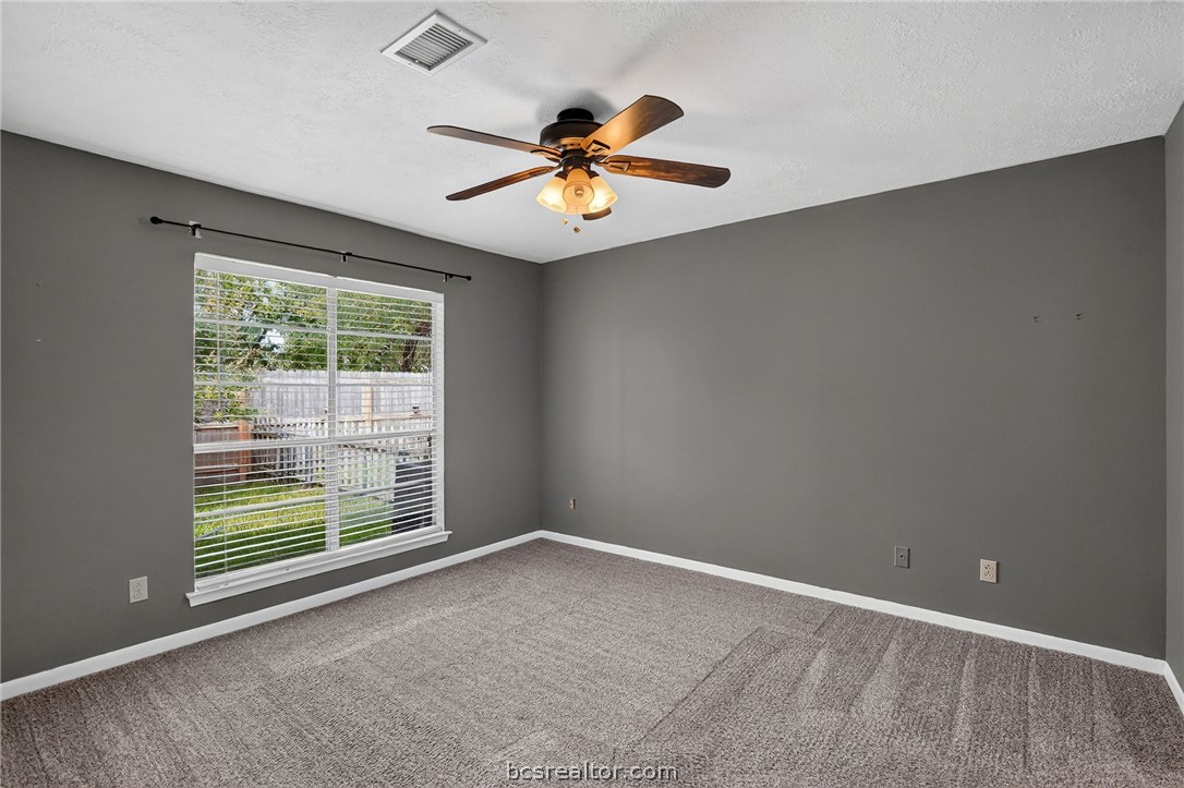 2822 Oakside Drive Property Photo 17