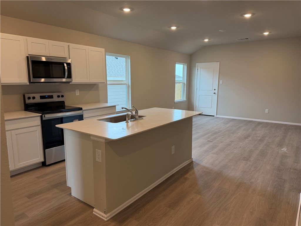 1232 Hickory Grove Street Property Photo 3