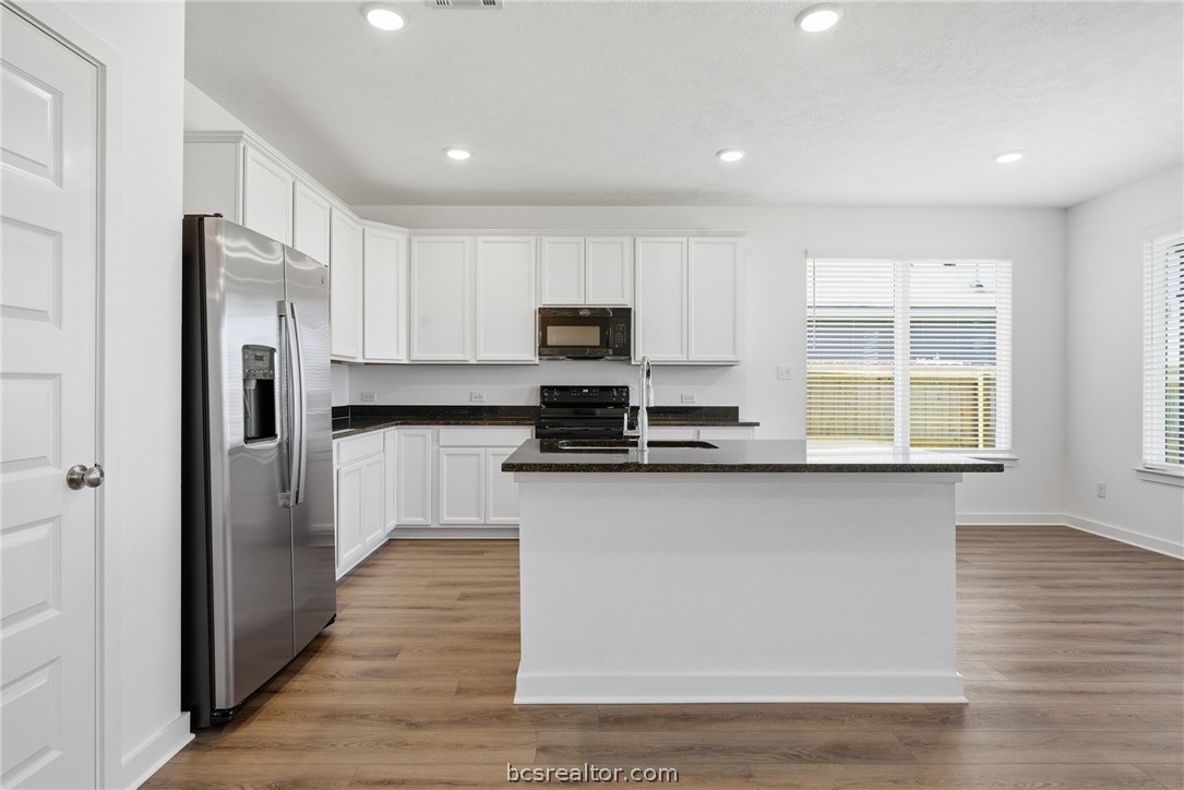2404 Rooke Road Property Photo 14