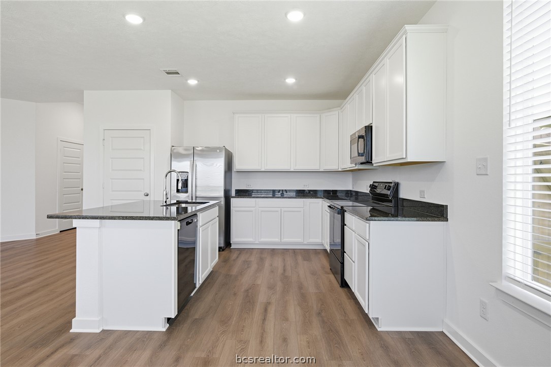 2404 Rooke Road Property Photo 17