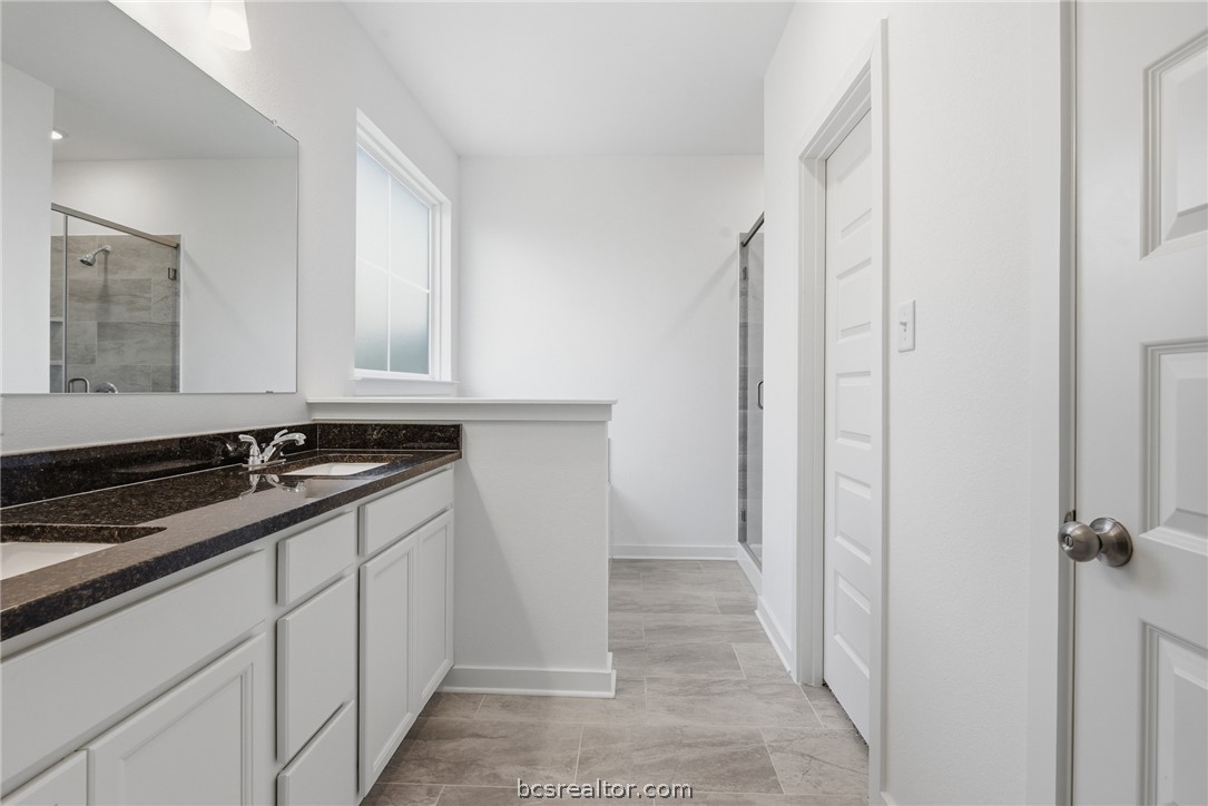 2404 Rooke Road Property Photo 21
