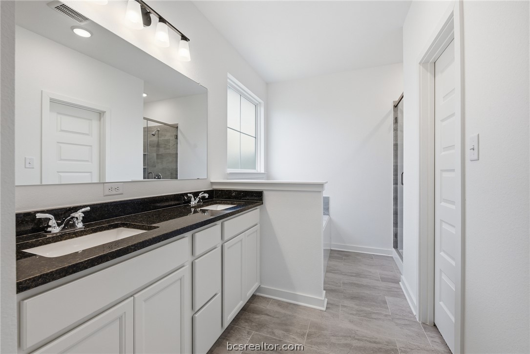 2404 Rooke Road Property Photo 22