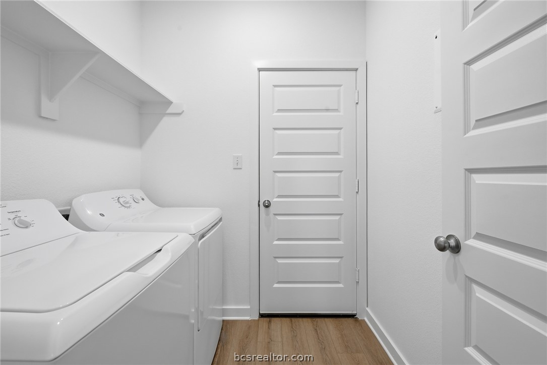 2404 Rooke Road Property Photo 32