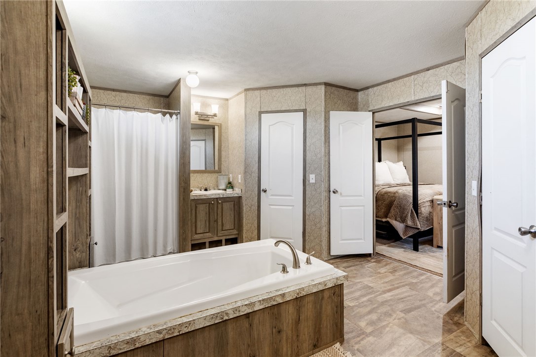 995 Diserens Road Property Photo 31