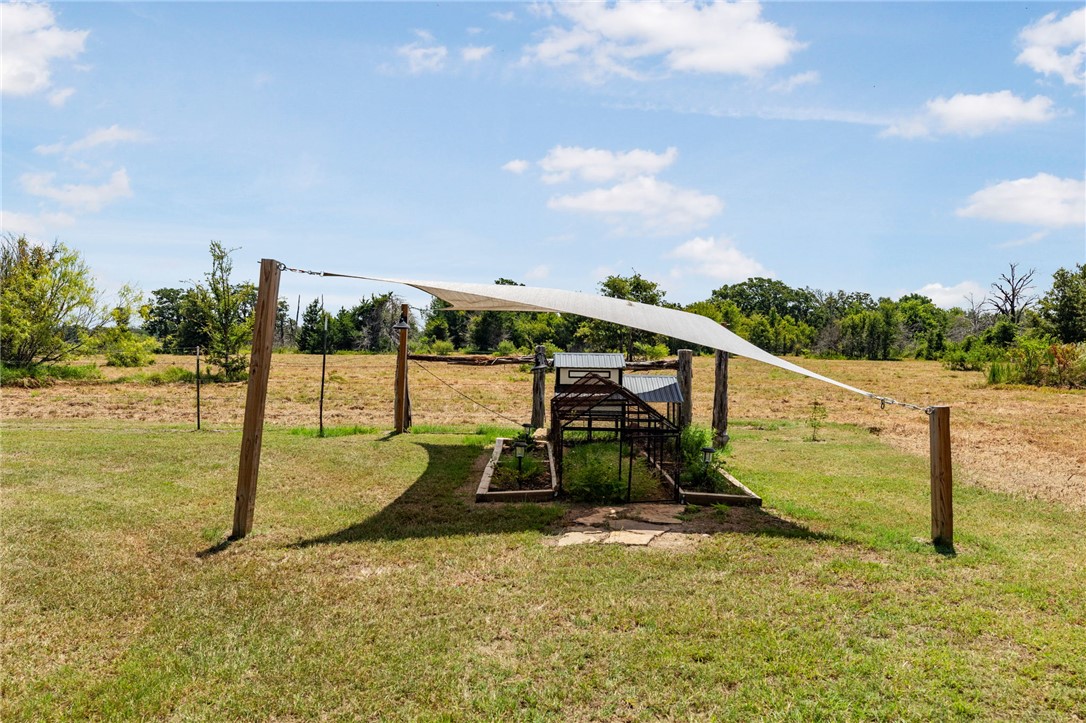 995 Diserens Road Property Photo 39
