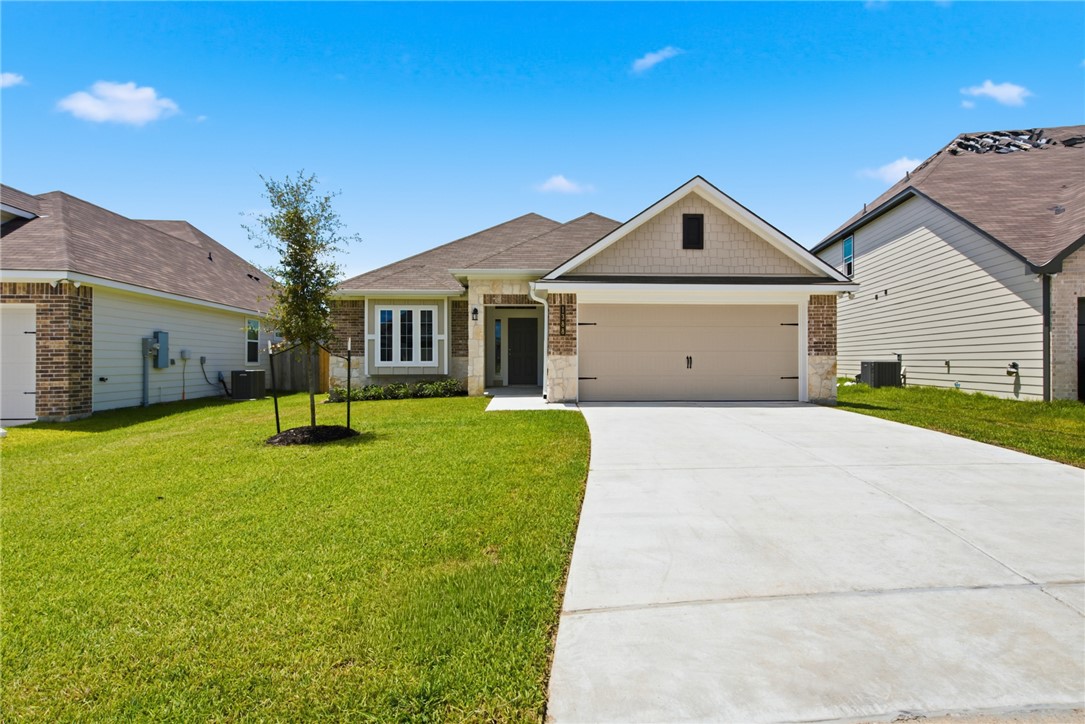 1388 Kingsgate Drive Property Photo 1