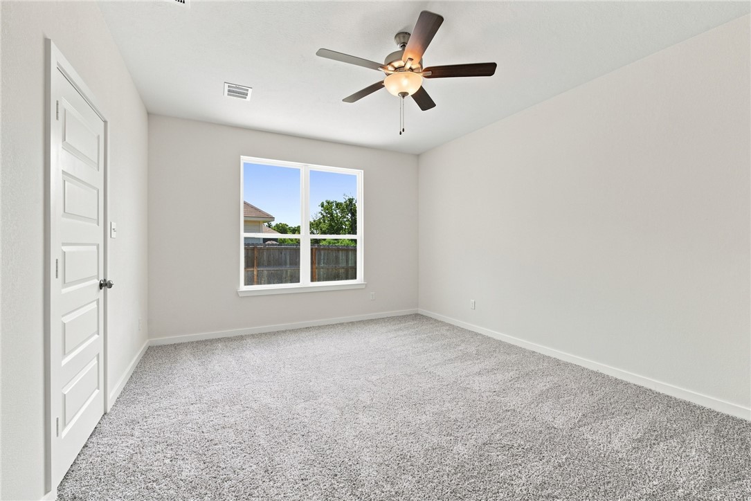 1388 Kingsgate Drive Property Photo 21