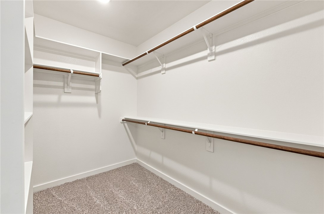 1388 Kingsgate Drive Property Photo 27