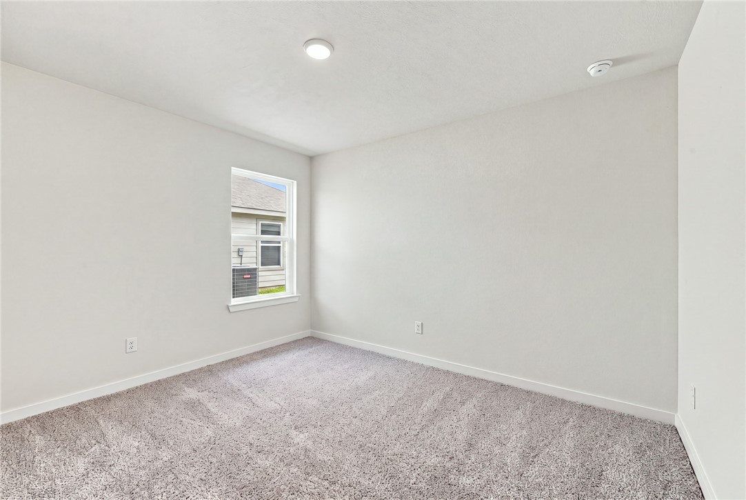 1388 Kingsgate Drive Property Photo 31