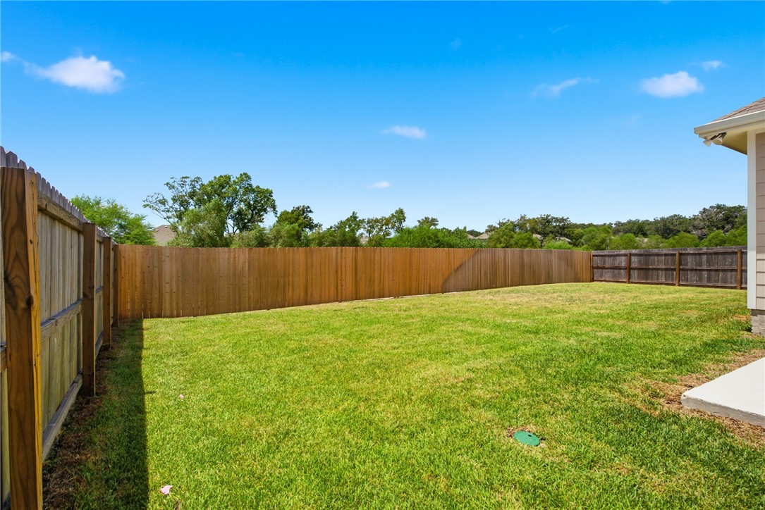 1388 Kingsgate Drive Property Photo 34