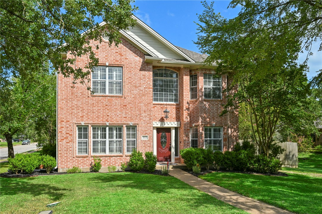 5601 Hampton Court Property Photo 1