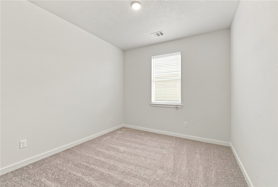 2213 Autumn Lake Drive Property Photo 6