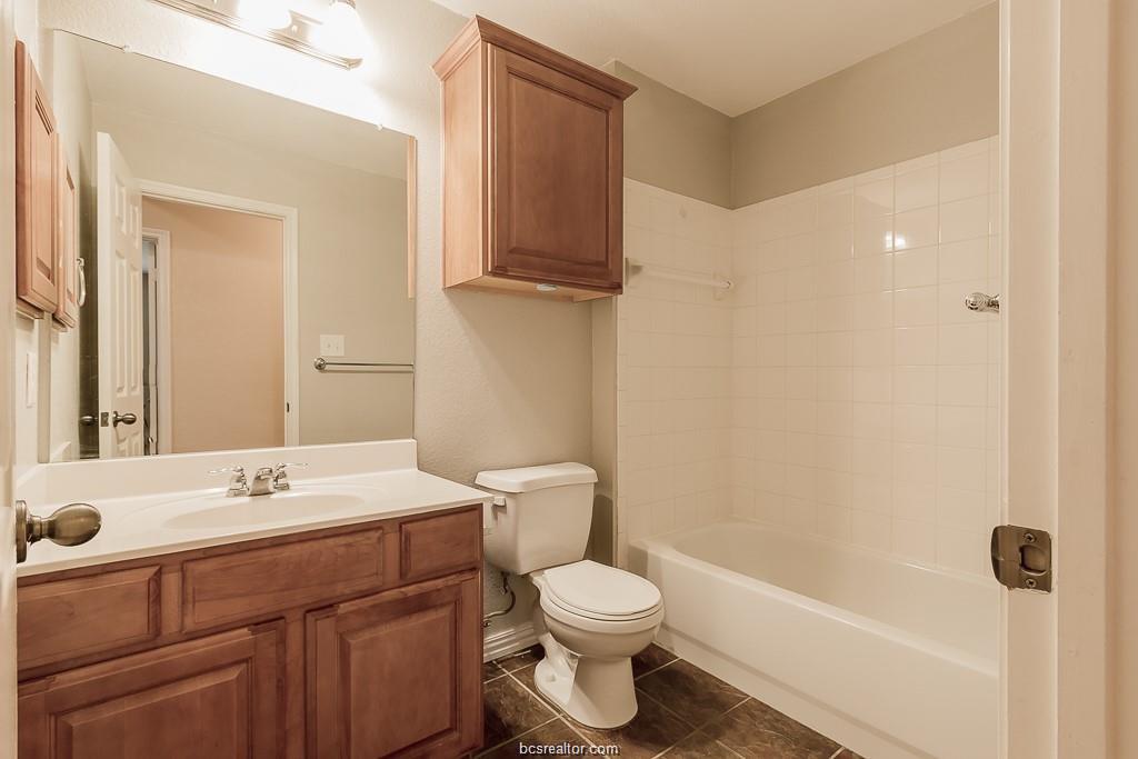936 Whitewing Lane Property Photo 15