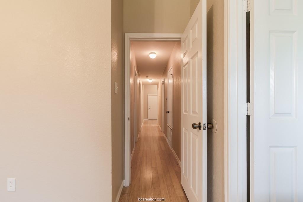 936 Whitewing Lane Property Photo 19