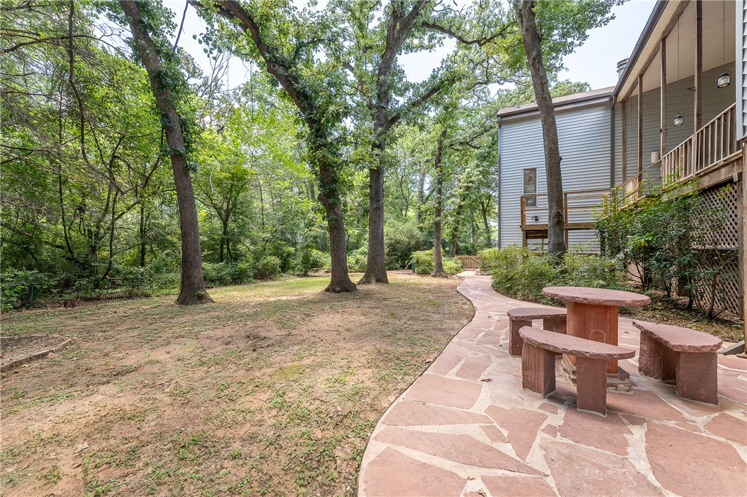 805 Copperas Drive Property Photo 9