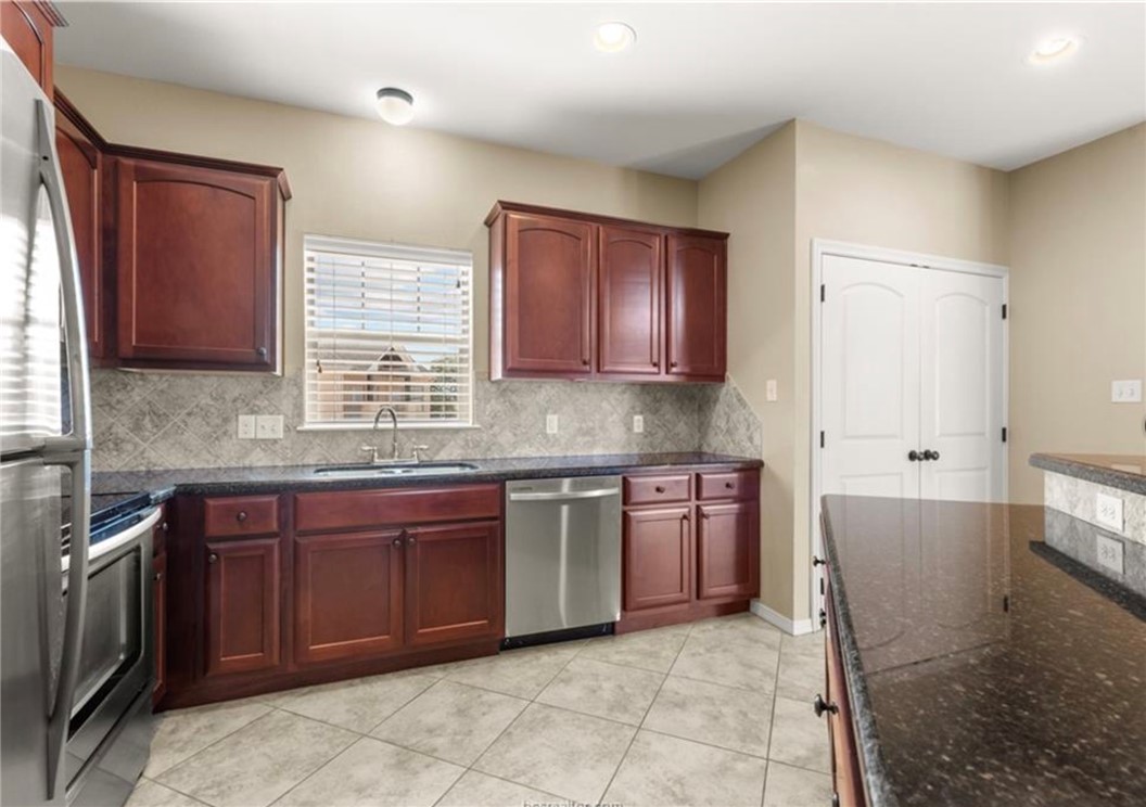 300 Holleman Drive E Property Photo 2