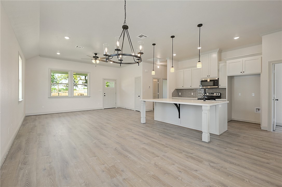 1508 Echols Property Photo 4
