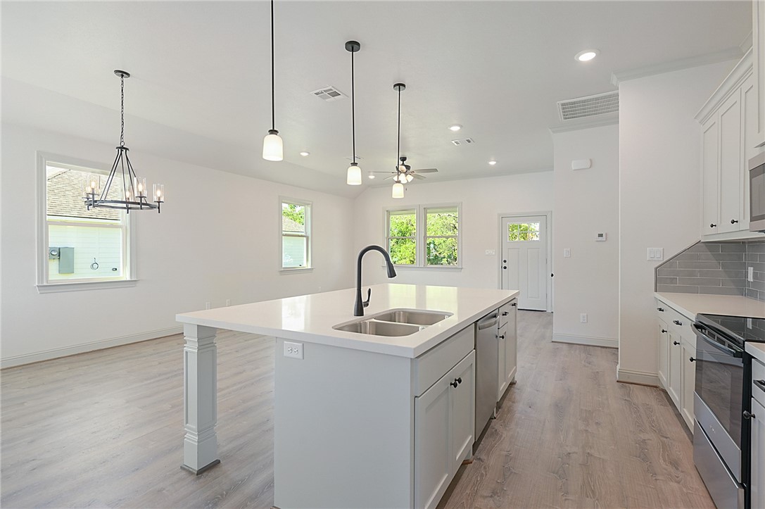 1508 Echols Property Photo 7
