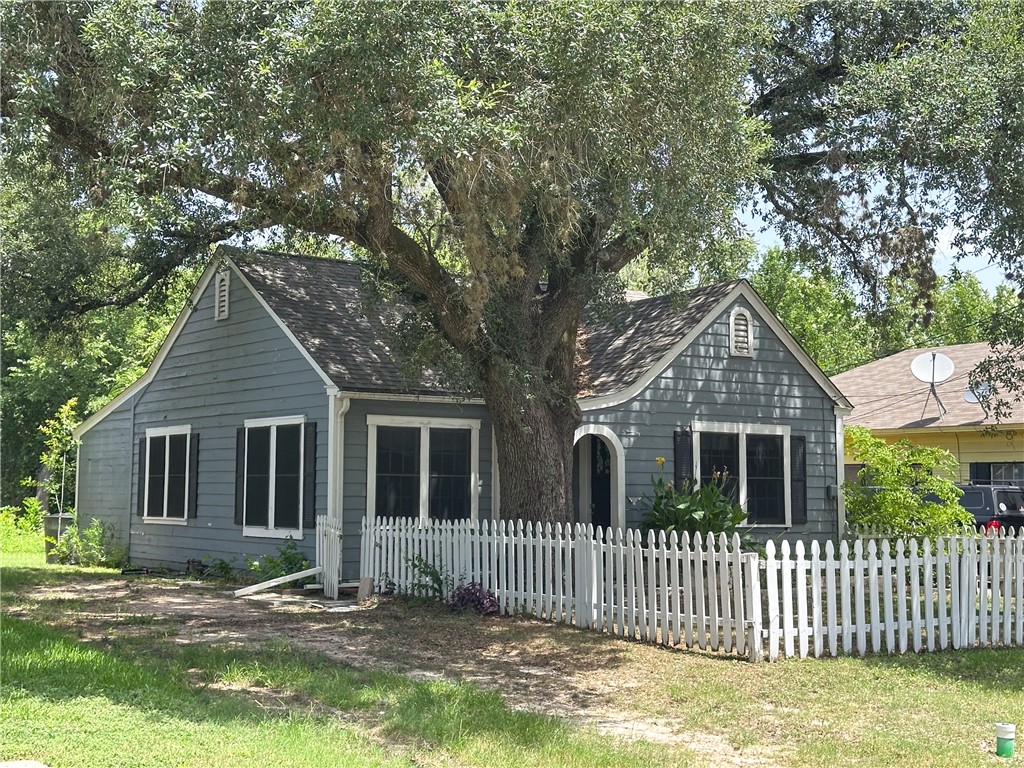 308 North Haswell Drive