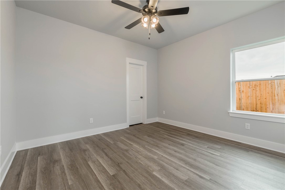 2811 Spector Drive Property Photo 13