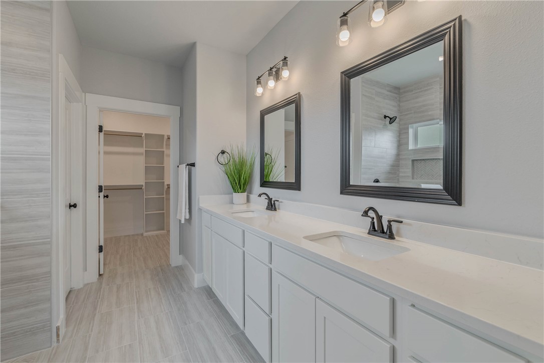 2811 Spector Drive Property Photo 19