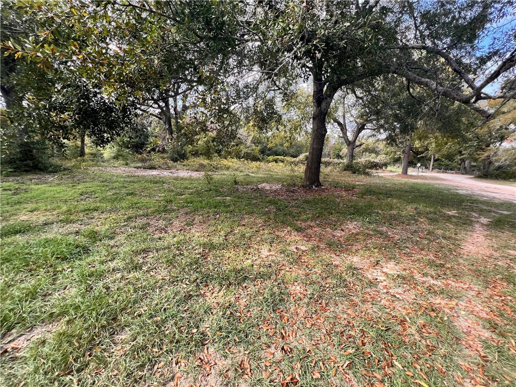 13701 Cr 349 Property Photo 14