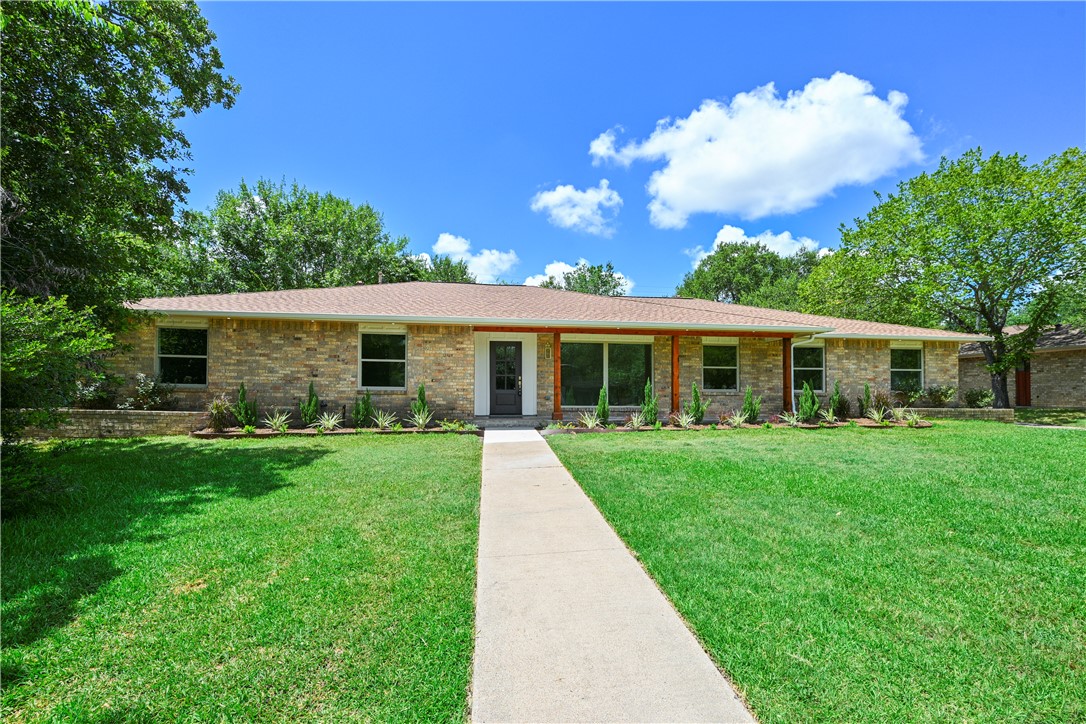 1210 Glade Street Property Photo 1