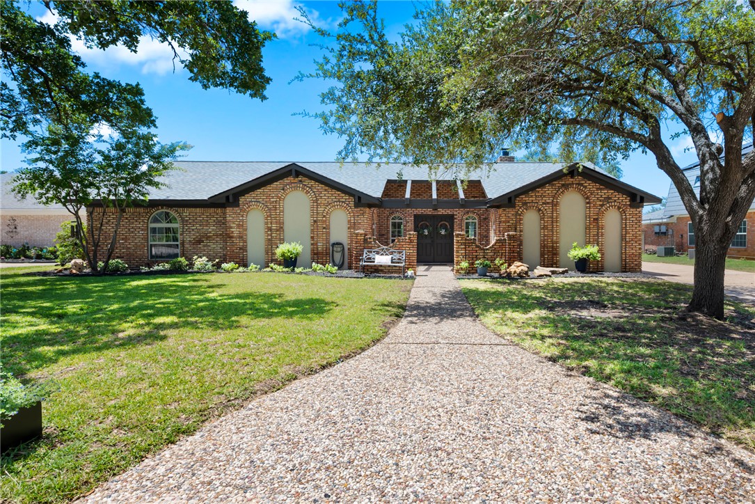 2307 Quail Hollow Drive Property Photo 1