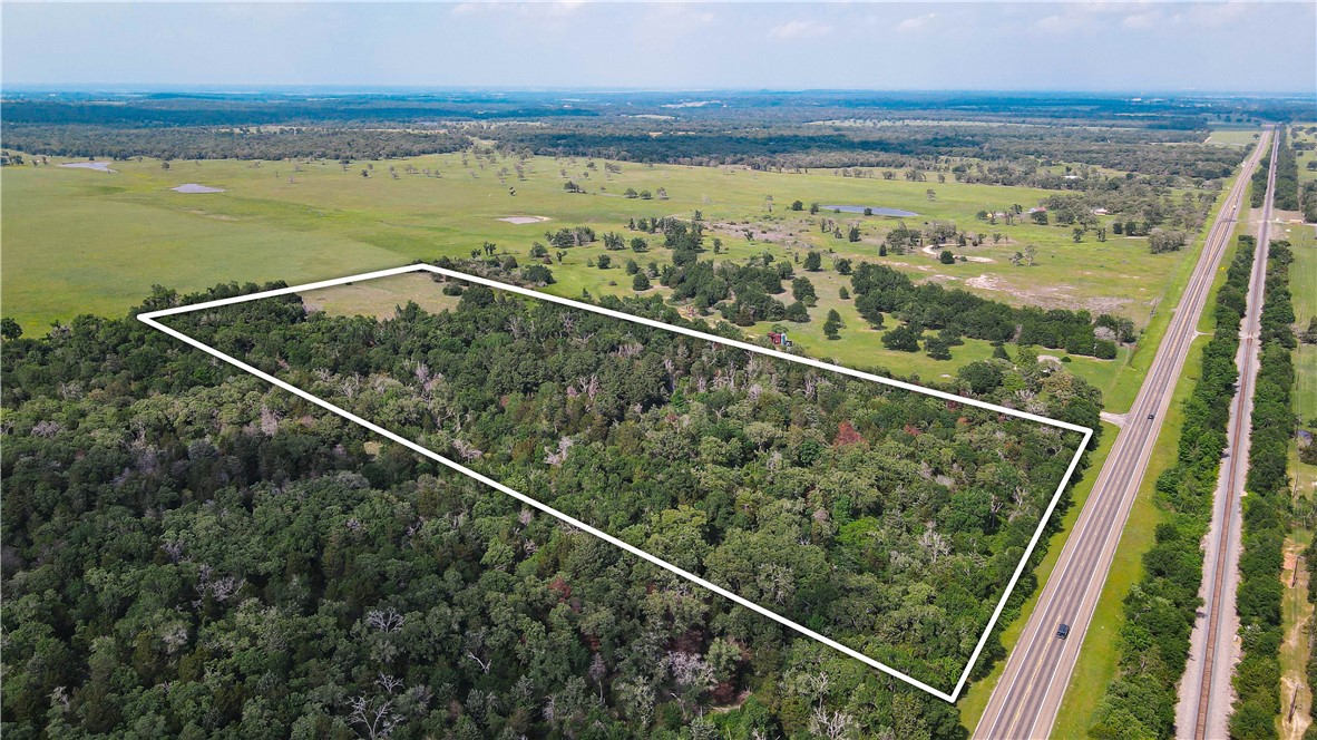 9151 Hwy 79 Property Photo 2