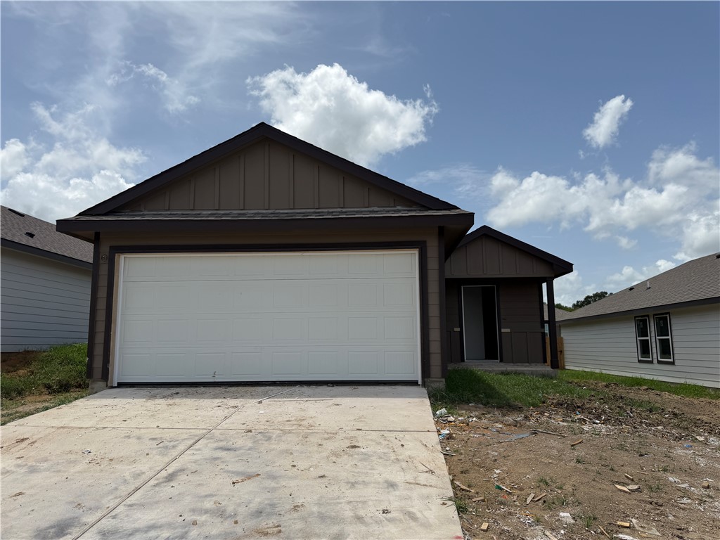 1237 Hickory Grove Street Property Photo 1
