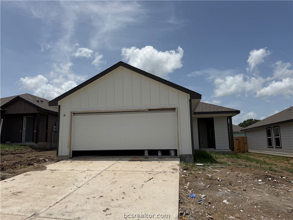 1241 Hickory Grove Street Property Photo 1