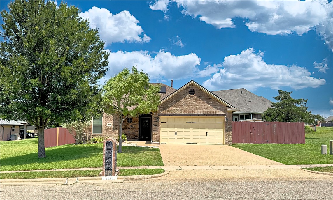 2105 Ella Lane Property Photo 1