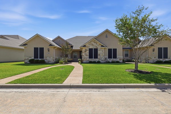 3810 Blackhawk Lane Property Photo 1
