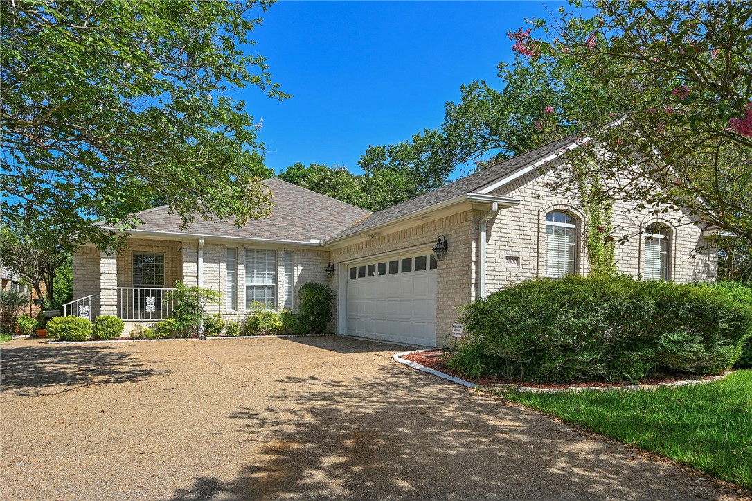 2800 Broadmoor Drive Property Photo 1