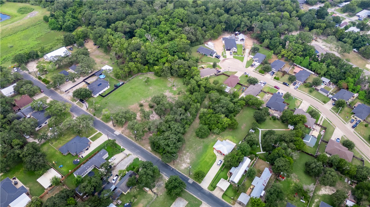 1708 Cottonwood Street Property Photo 4