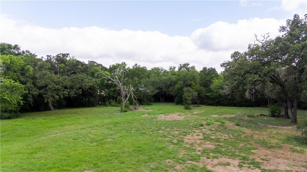 1708 Cottonwood Street Property Photo 7