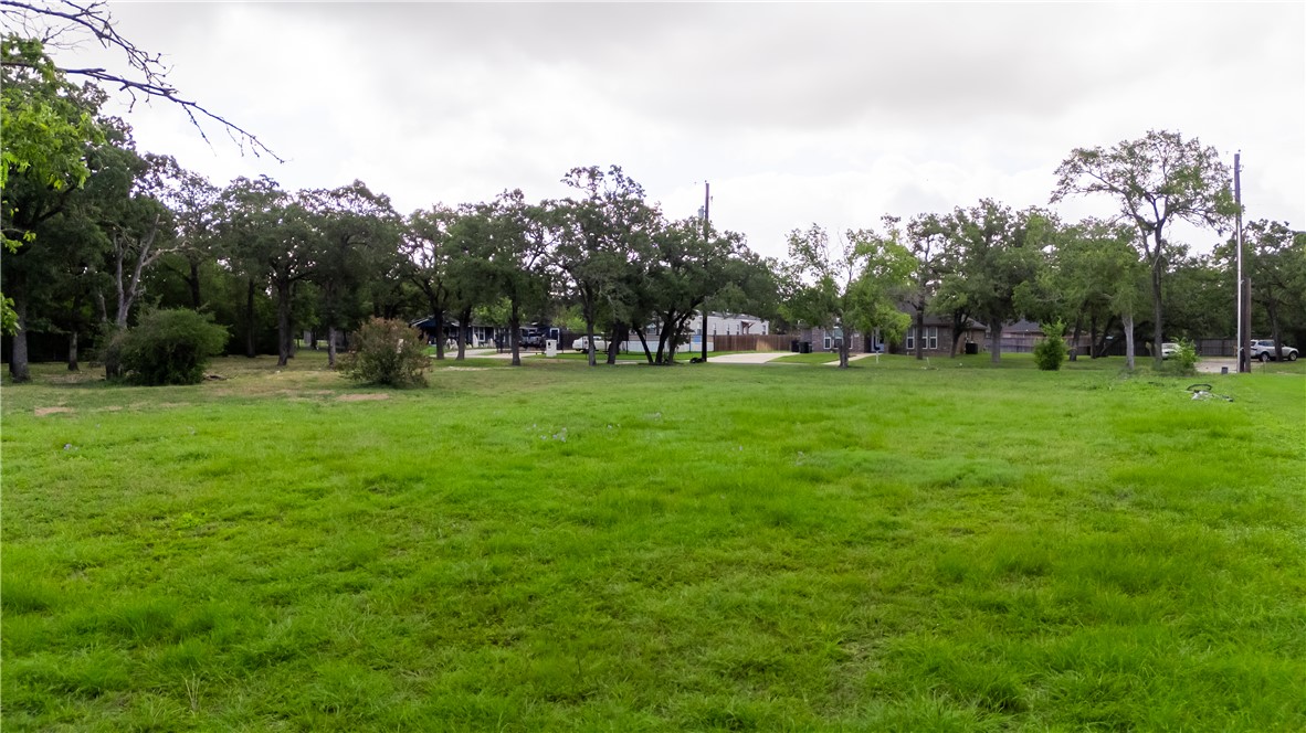 1708 Cottonwood Street Property Photo 8
