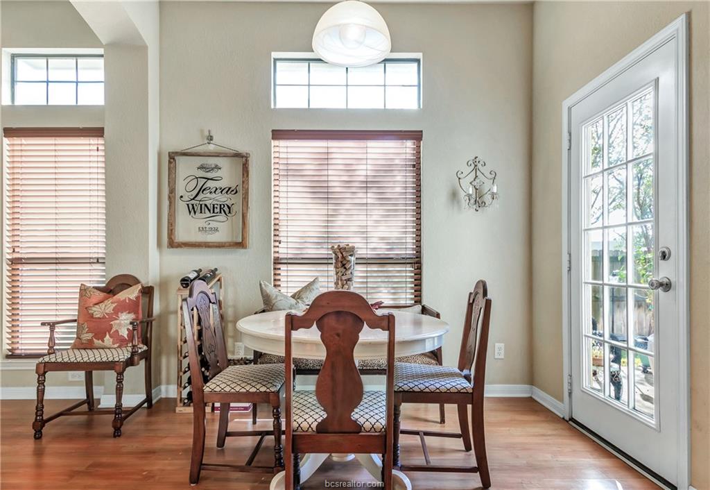 2015 Mountain Wind Property Photo 6