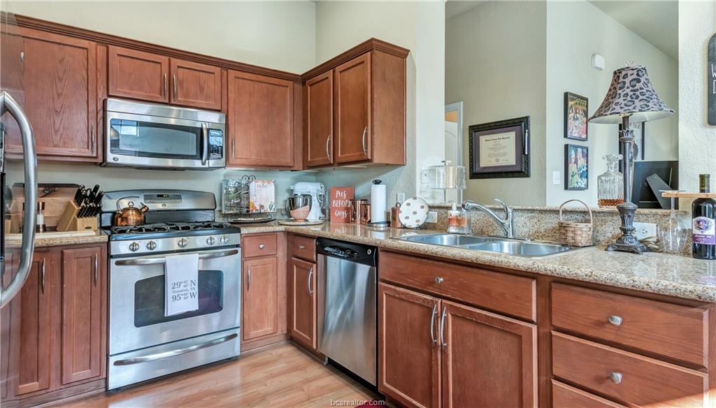 2015 Mountain Wind Property Photo 7