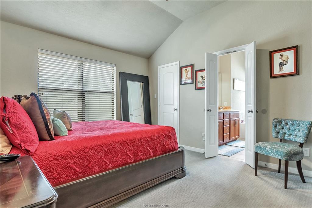 2015 Mountain Wind Property Photo 10