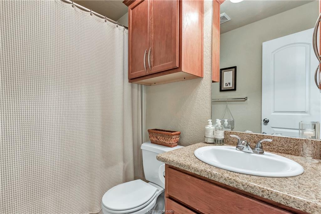2015 Mountain Wind Property Photo 14