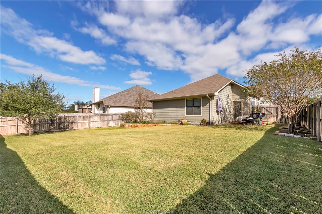 2015 Mountain Wind Property Photo 18