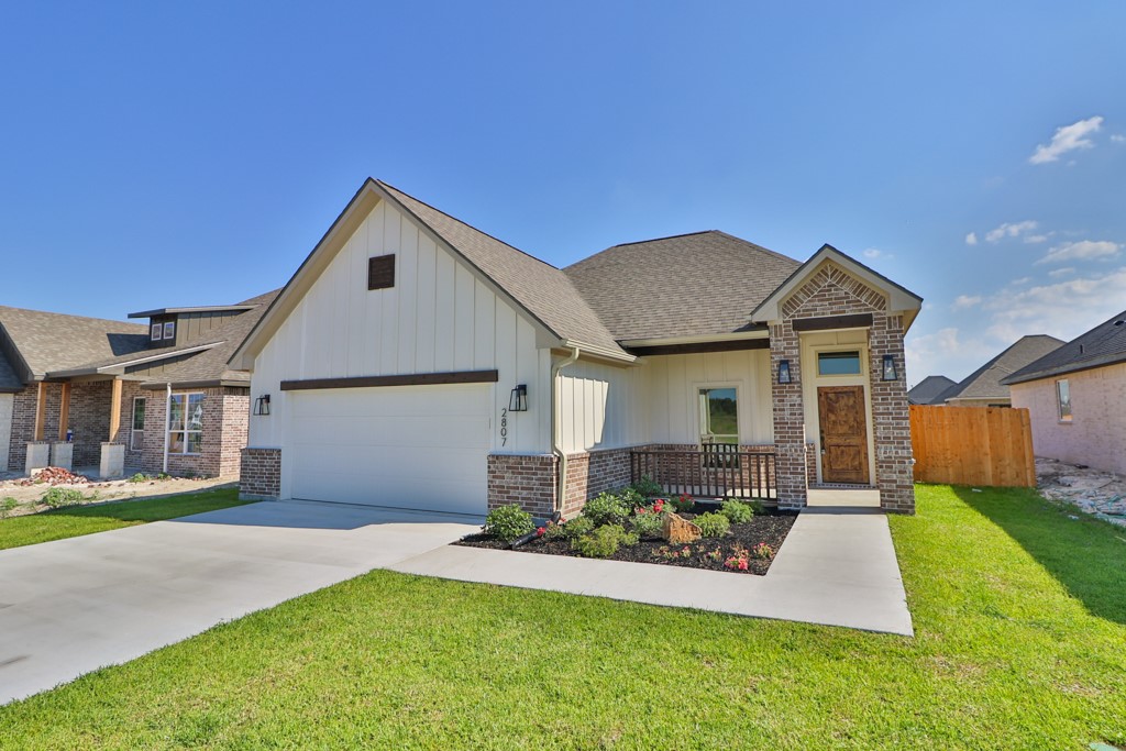 2807 Spector Drive Property Photo 1
