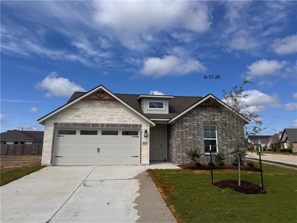 927 Fork Court Property Photo 1