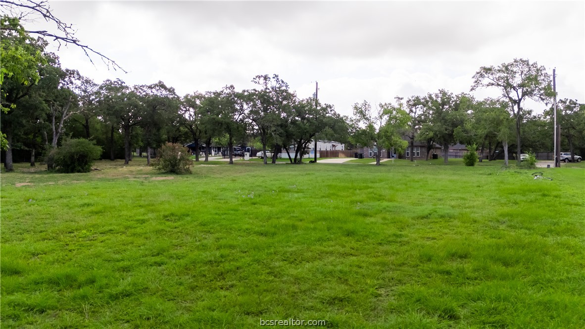 1700 Cottonwood Street Property Photo 7