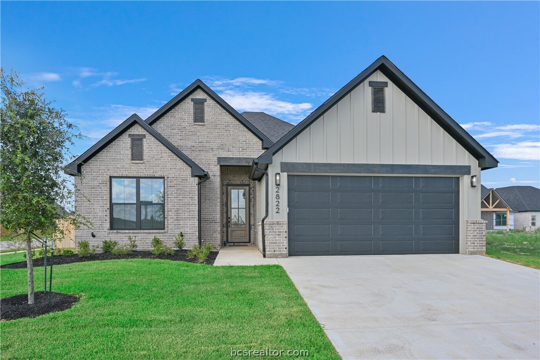 2822 Captain Drive Property Photo 1