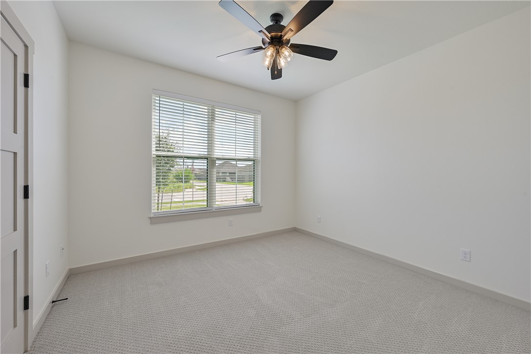 2822 Captain Drive Property Photo 20